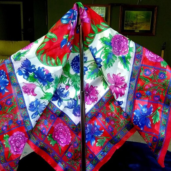 Beautiful Vintage Floral Red, Purple, Blue and Green Scarf - Picture 7 of 12